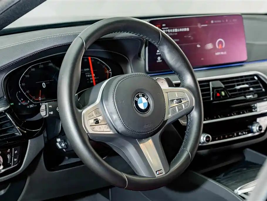 BMW 5 Series — миниатюра 10