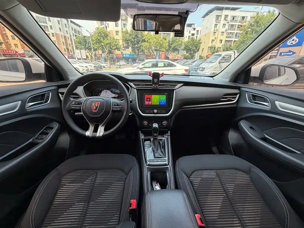 Roewe RX3 — миниатюра 11