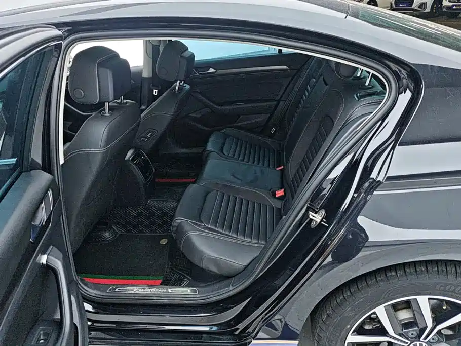 Volkswagen Magotan — миниатюра 11