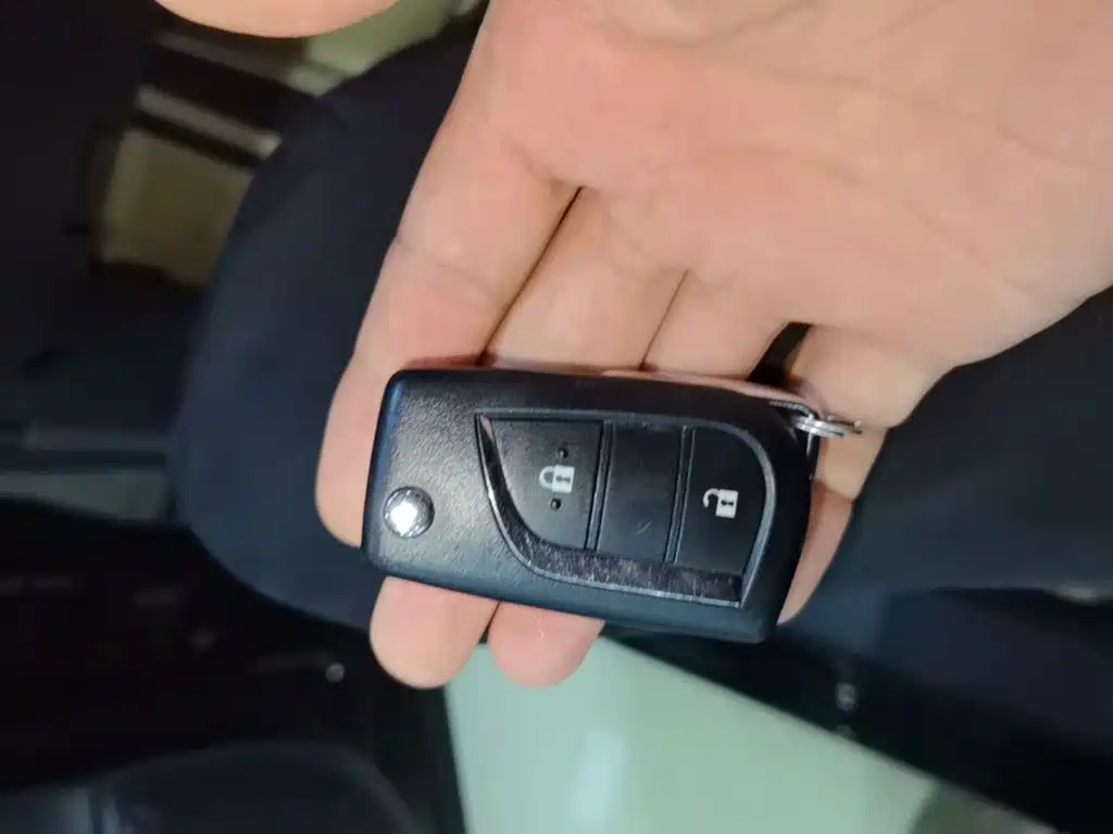 Toyota RAV4 — миниатюра 9
