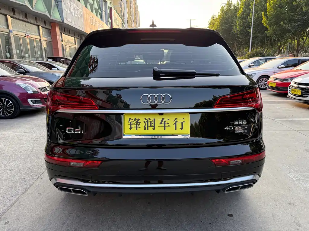 Audi Q5L — миниатюра 5