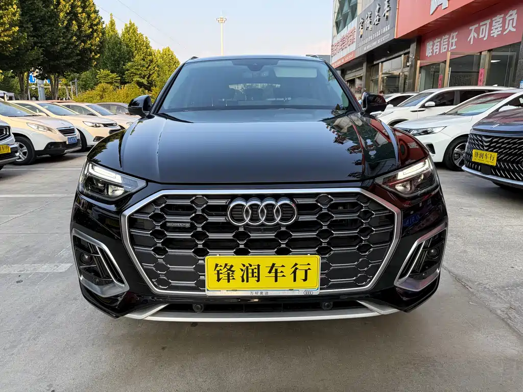 Audi Q5L — миниатюра 2