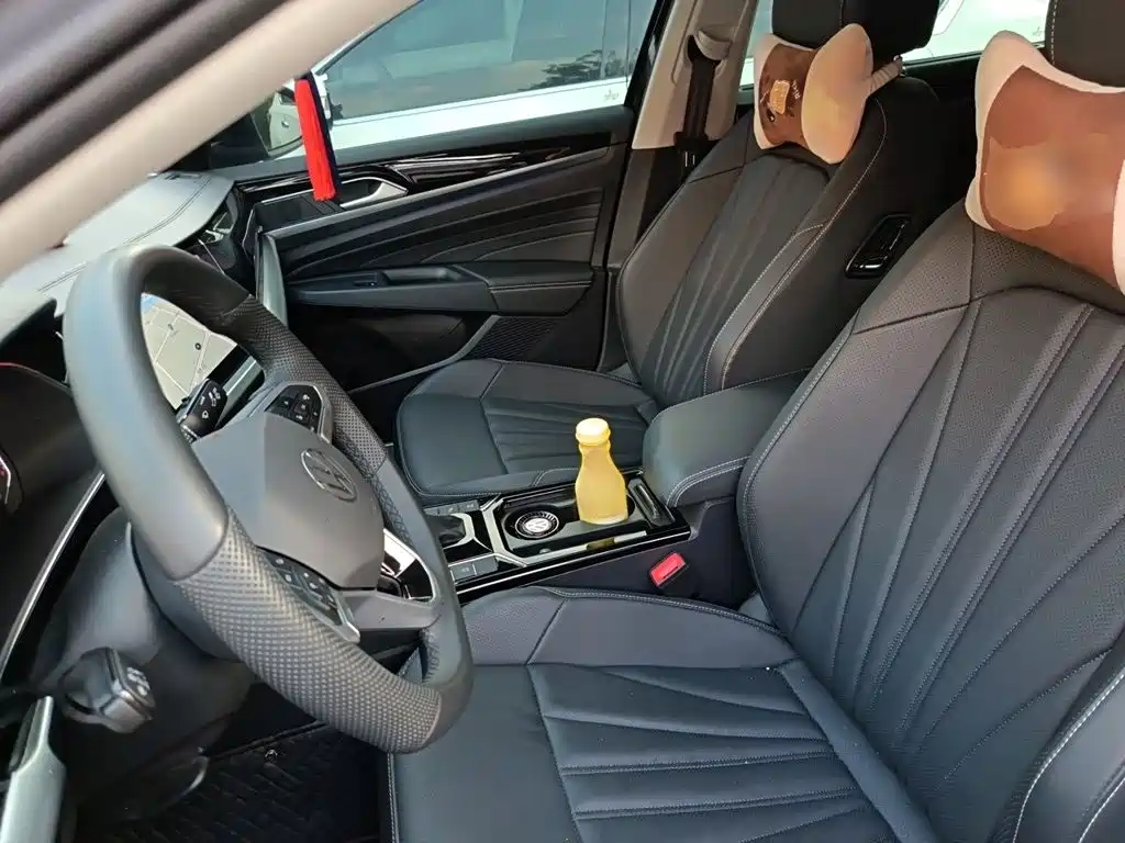 Volkswagen Passat — миниатюра 8