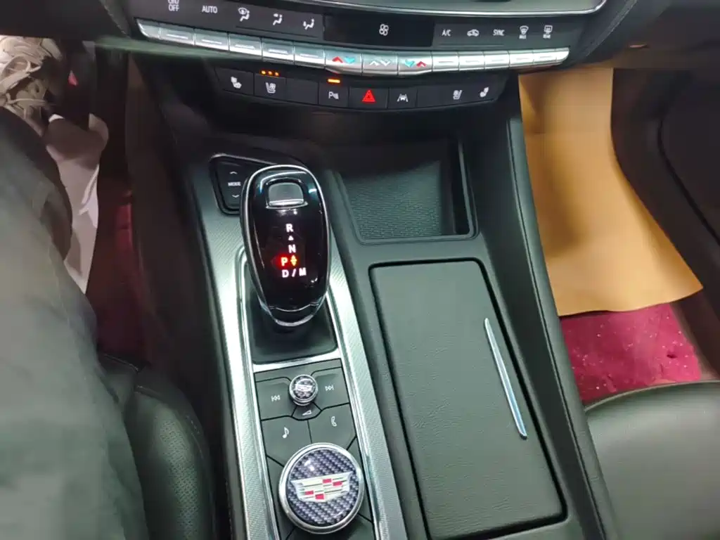 Cadillac CT5 — миниатюра 14
