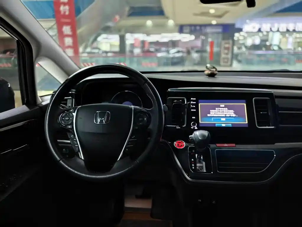 Honda Elysion — миниатюра 7