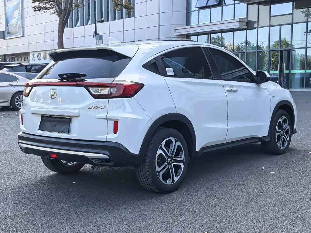 Honda XR-V 1.5 л 2022 г. Белый, пробег 49000 км