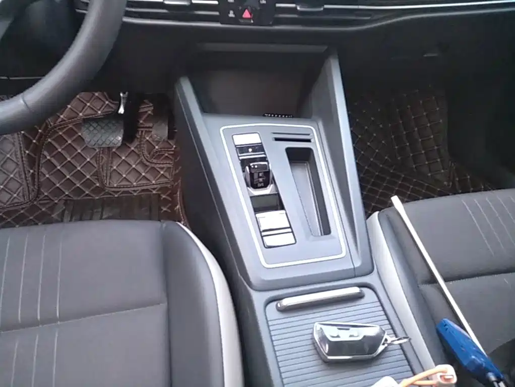 Volkswagen Golf — миниатюра 14