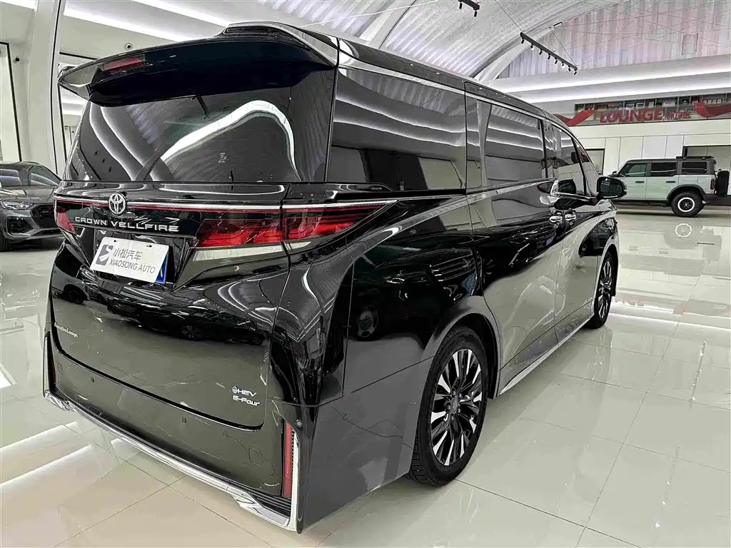 Toyota Vellfire — миниатюра 16