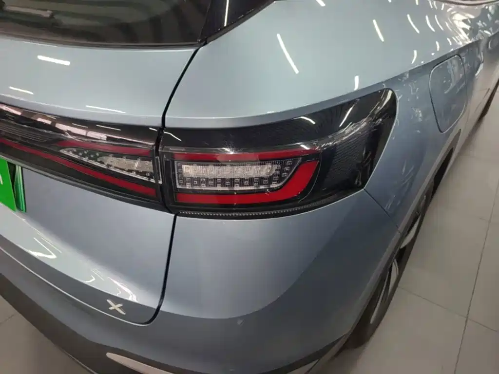 Volkswagen ID.4 X — миниатюра 8