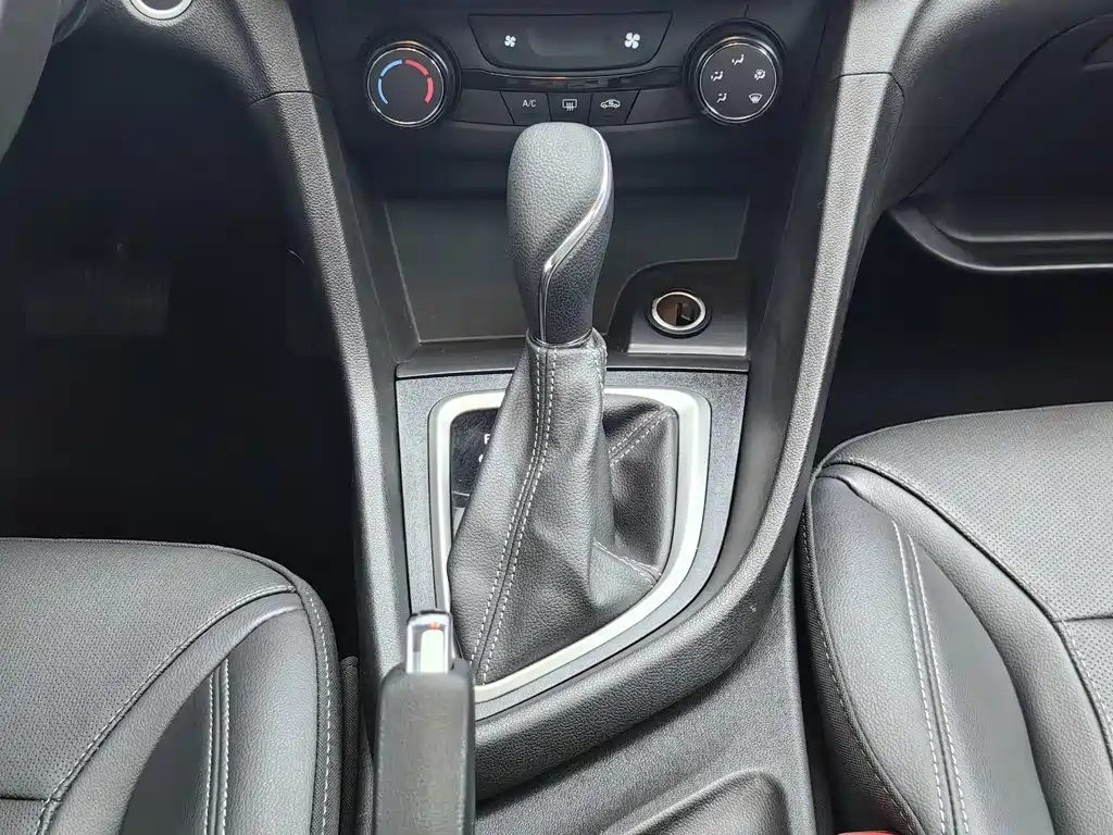Buick Excelle — миниатюра 13