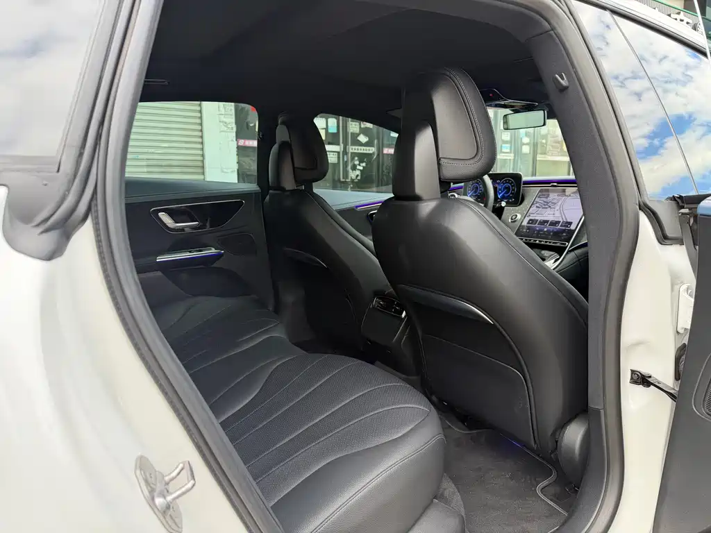 Mercedes-Benz EQE — миниатюра 7