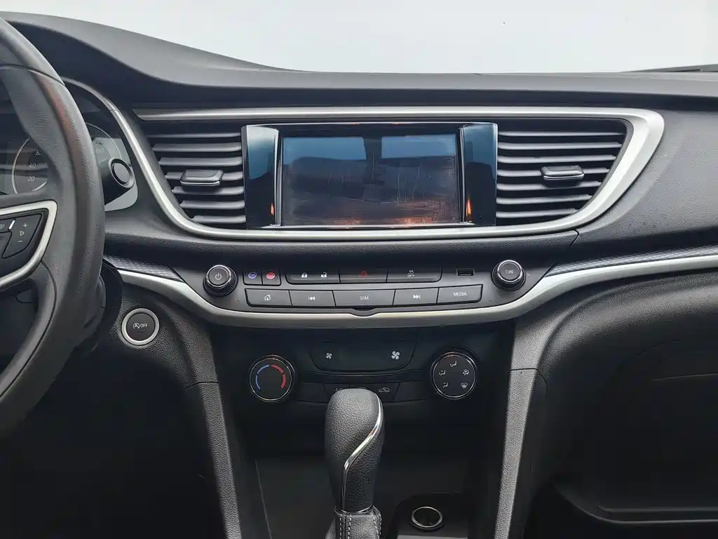 Buick Excelle — миниатюра 12