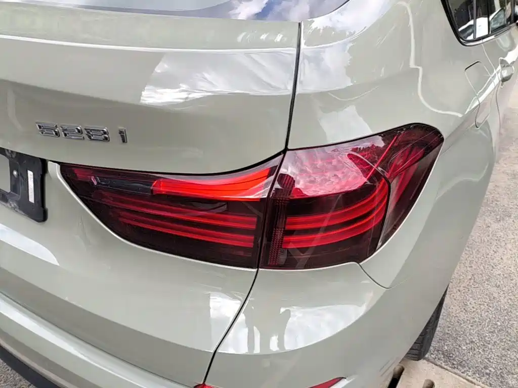 BMW 5 Series GT — миниатюра 8