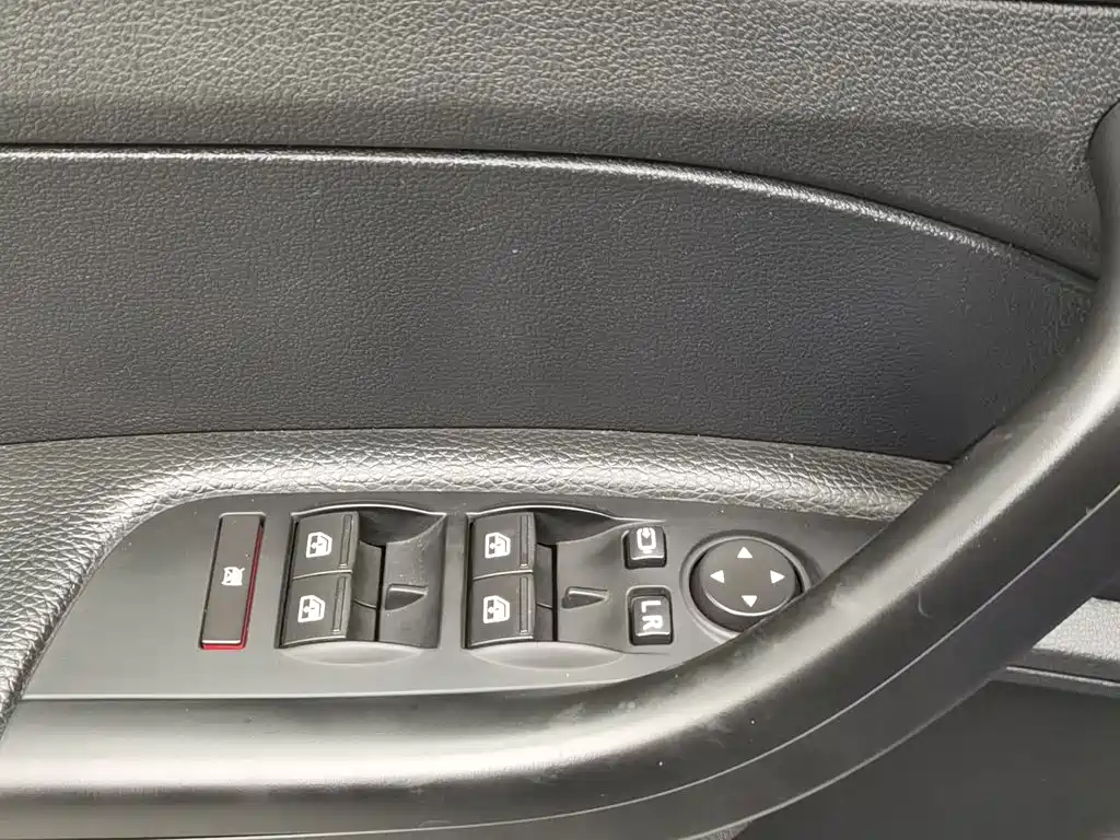 Qoros Qoros 5 — миниатюра 9