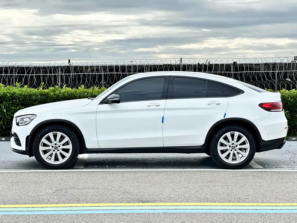 MERCEDES-BENZ GLC COUPE