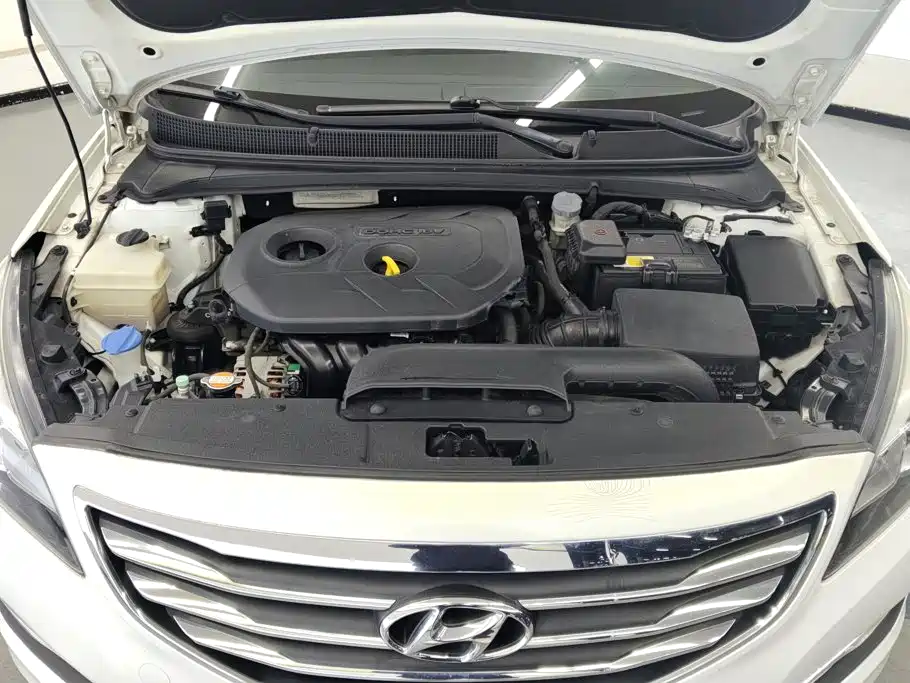 Hyundai Mistra — миниатюра 10