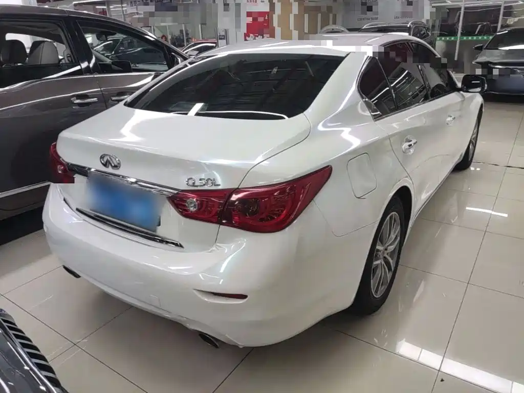 Infiniti Q50L — миниатюра 7