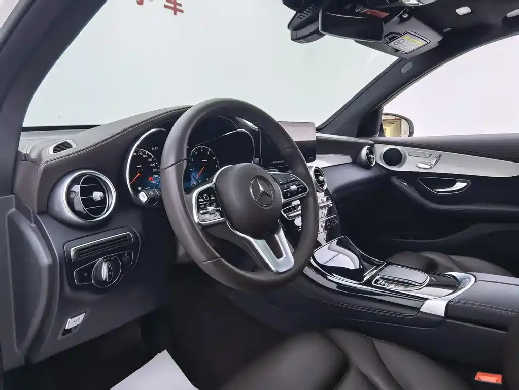 Mercedes-Benz GLC — миниатюра 18