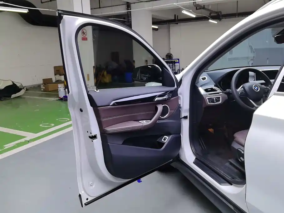 BMW X1 — миниатюра 7