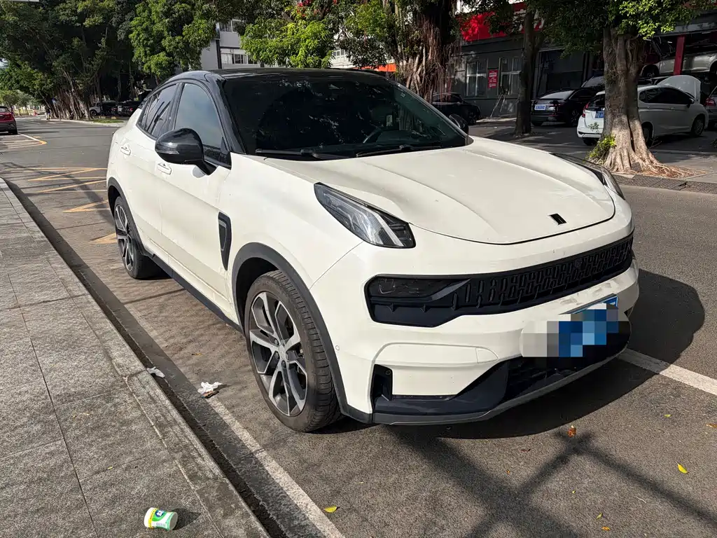 Lynk & Co 05 — миниатюра 2
