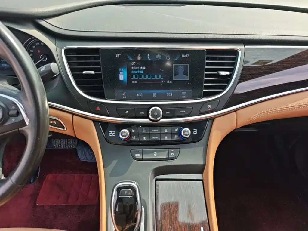 Buick LaCrosse — миниатюра 13