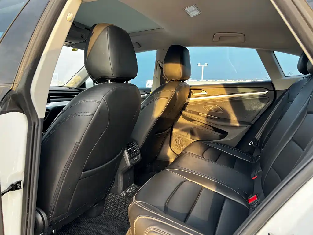 Volkswagen Lamando — миниатюра 6