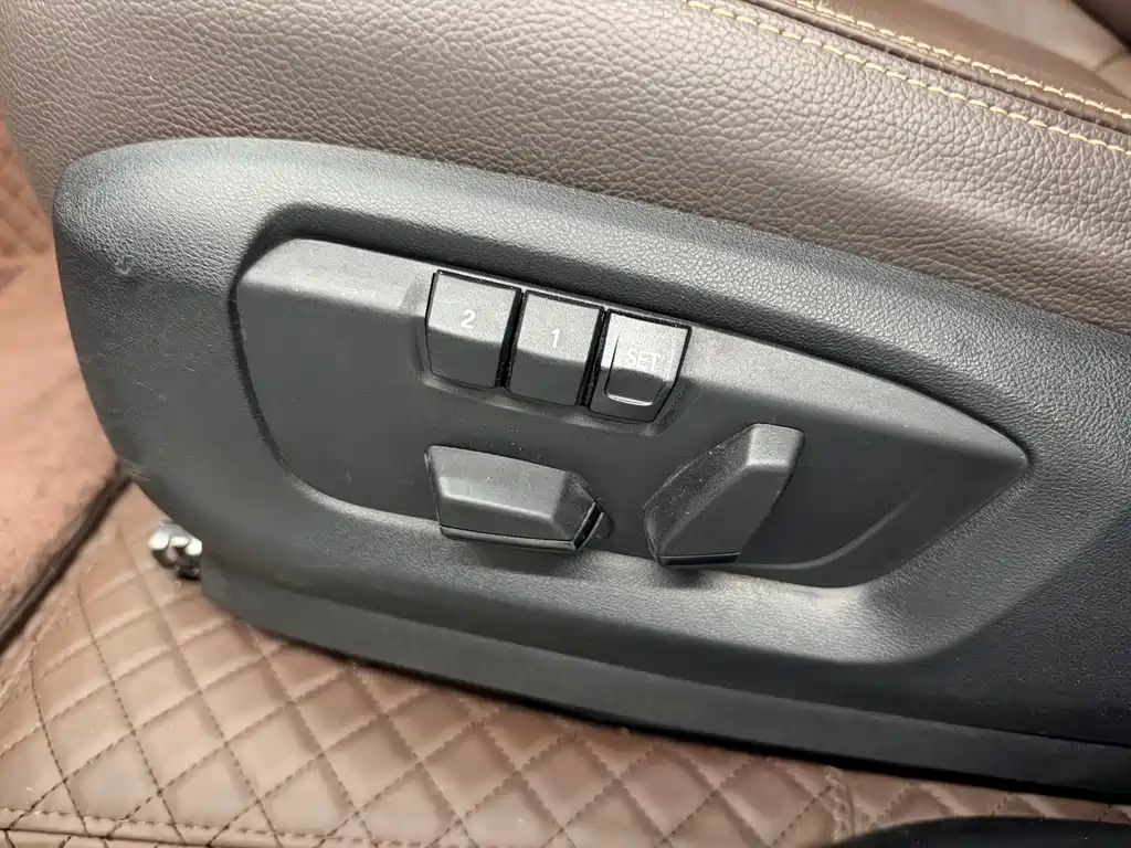 BMW X5 (Import) — миниатюра 14