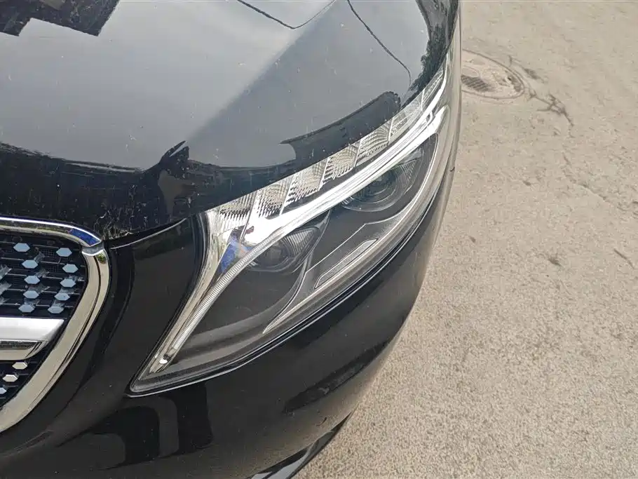 Mercedes-Benz Vito 2021 2.0T 7 мест