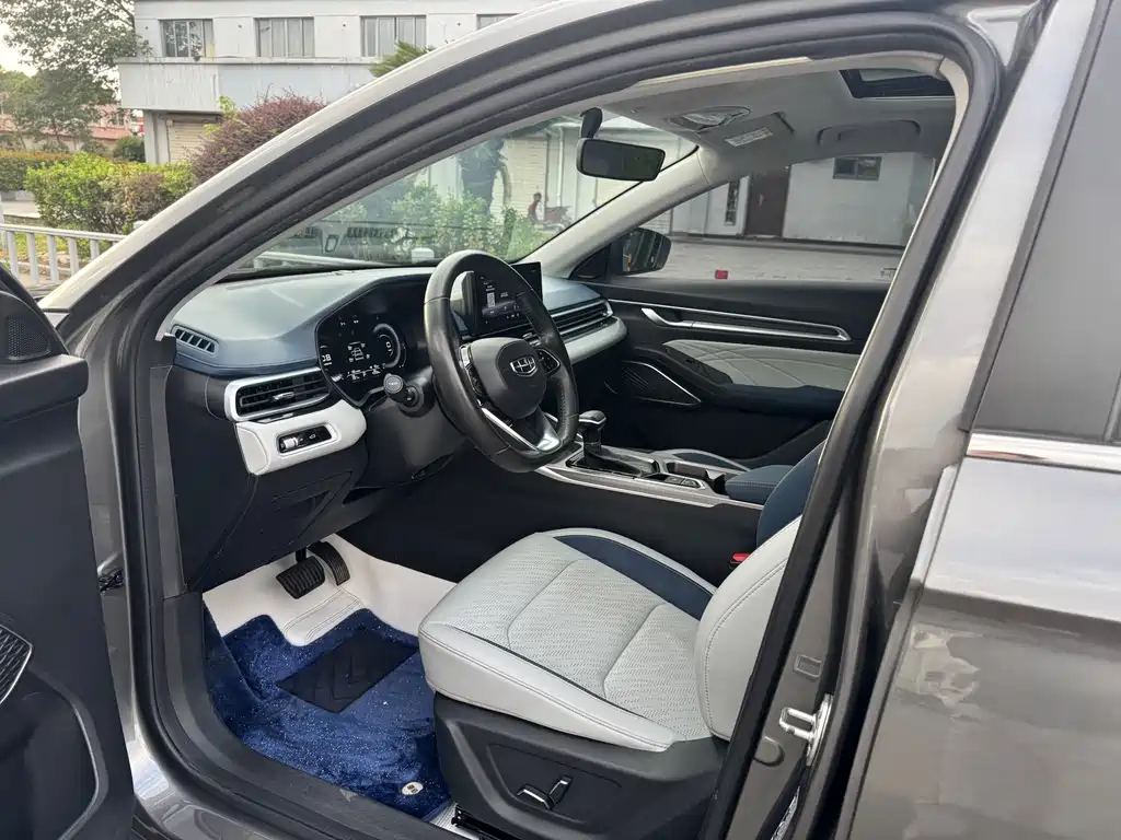 Geely Emgrand — миниатюра 7