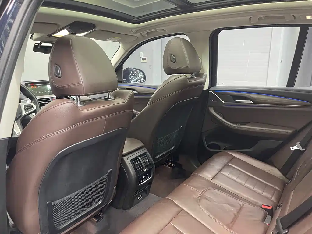 BMW X3 — миниатюра 29