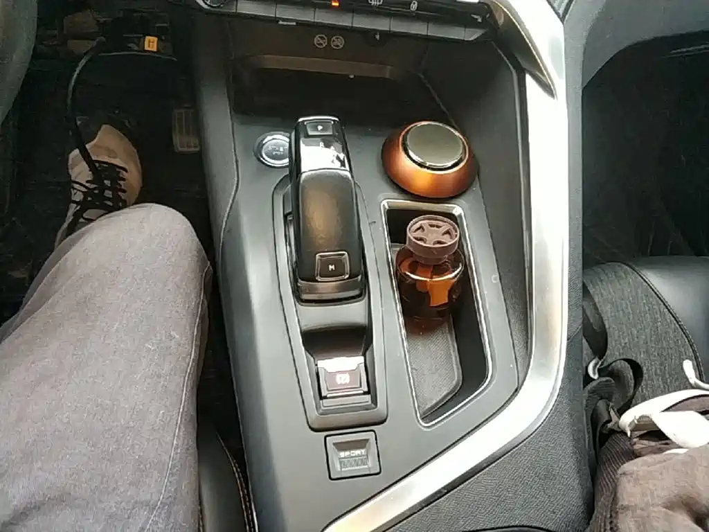 Peugeot 4008 — миниатюра 14