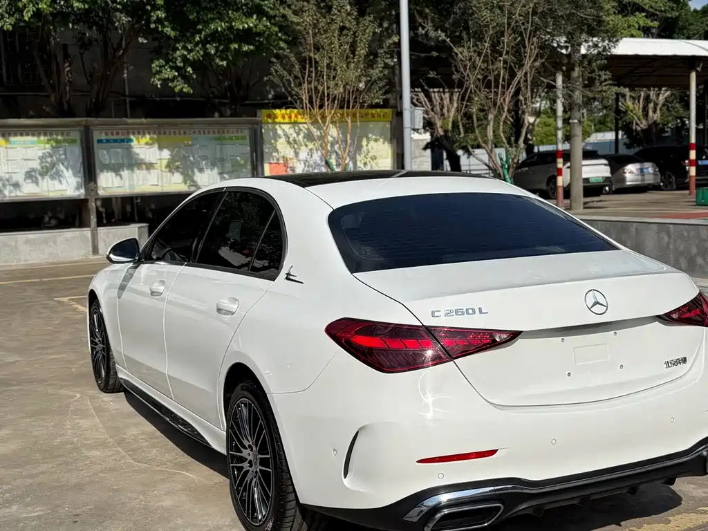 Mercedes-Benz C-Class — миниатюра 9