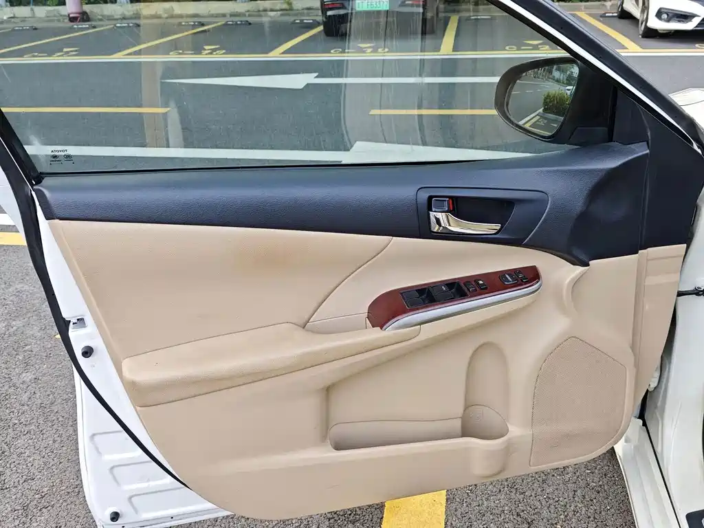 Toyota Camry 2.0G Comfort Edition, фото 7