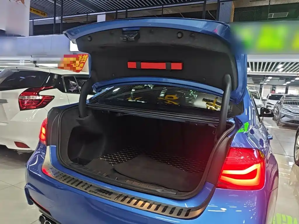 BMW 3 Series — миниатюра 19