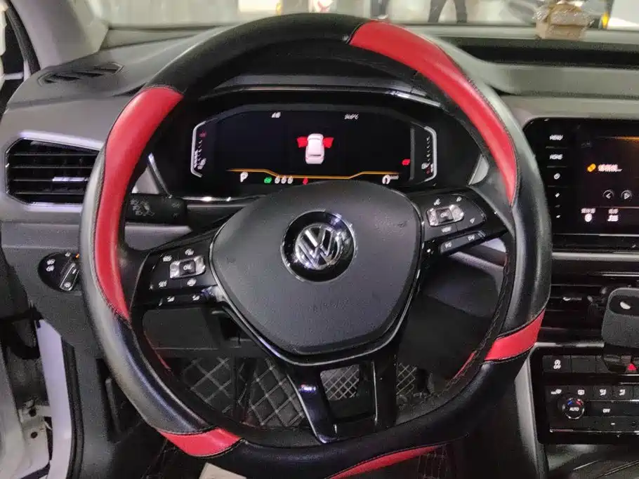 Volkswagen T-Cross — миниатюра 15