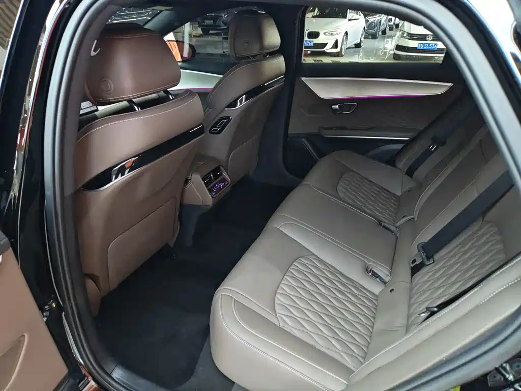 BYD Han — миниатюра 8