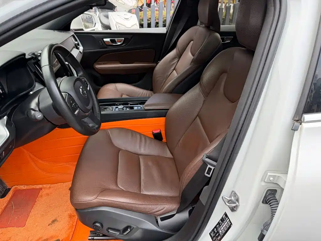 Volvo S60 — миниатюра 8