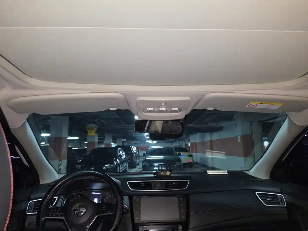 Nissan Qashqai — миниатюра 14