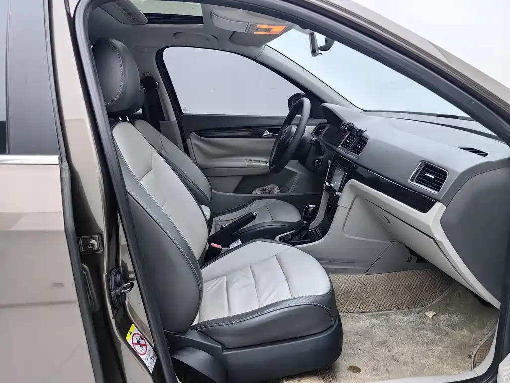 Volkswagen Gran Lavida — миниатюра 10