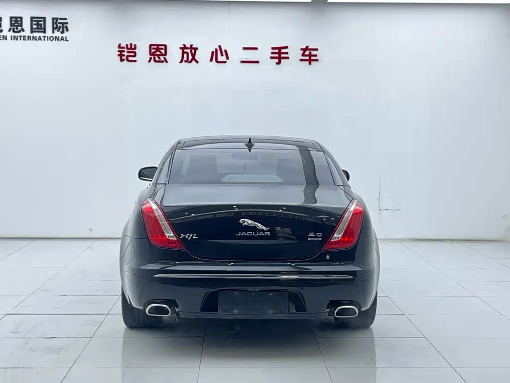 Jaguar XJ — миниатюра 9