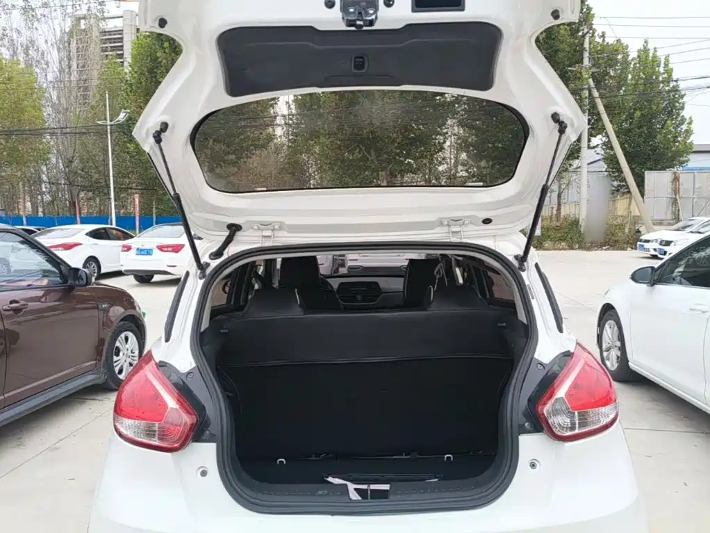 Baojun 310 — миниатюра 19
