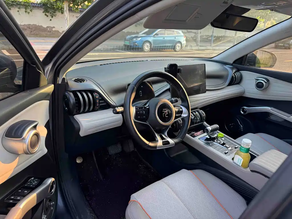 BYD Yuan Plus — миниатюра 4