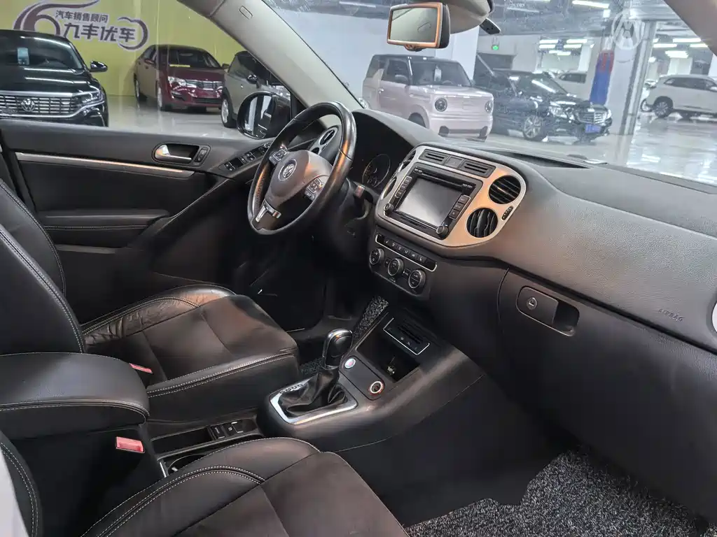 Volkswagen Tiguan — миниатюра 11