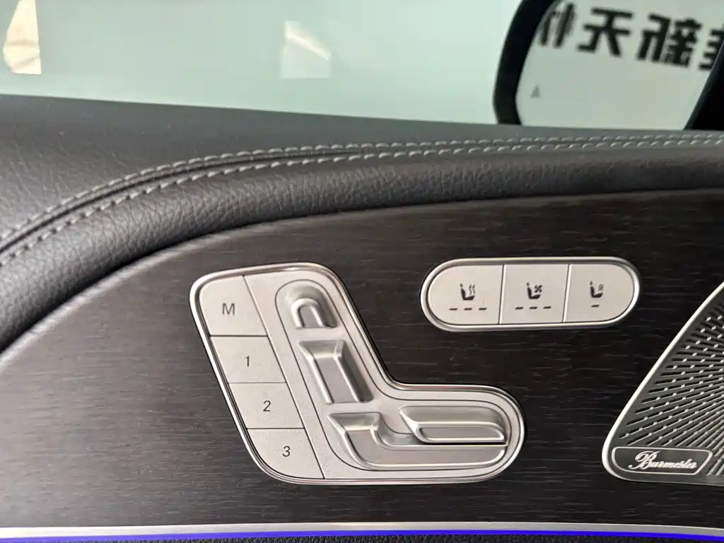 Mercedes-Benz GLS — миниатюра 11
