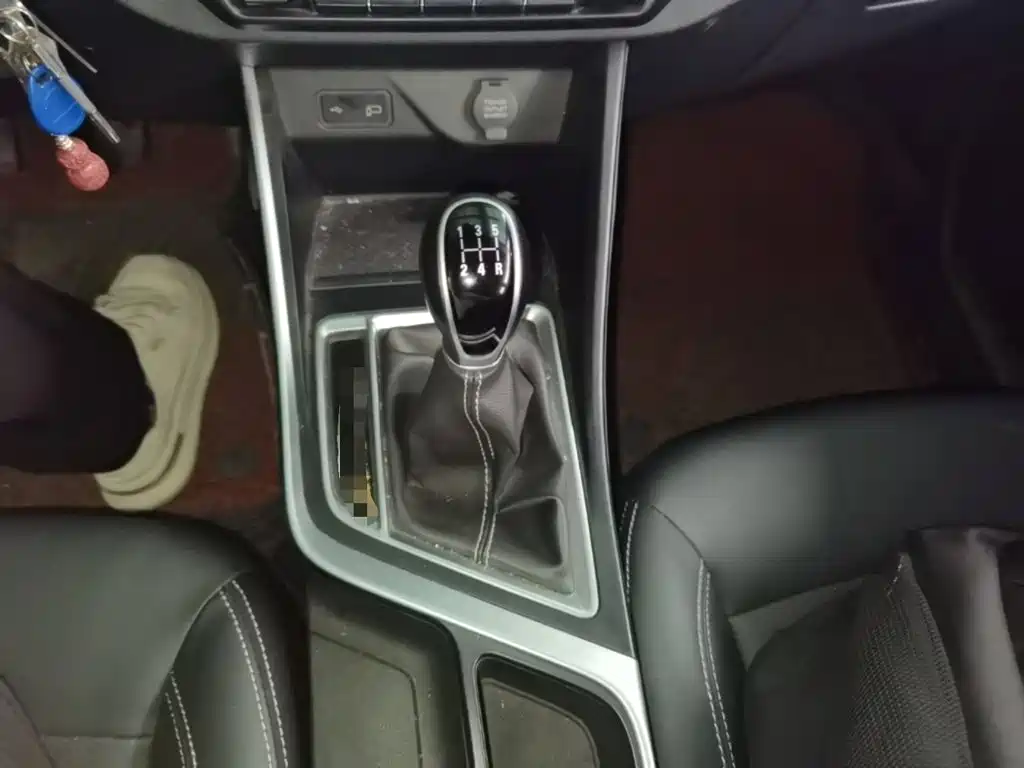 Geely Vision X3 — миниатюра 14
