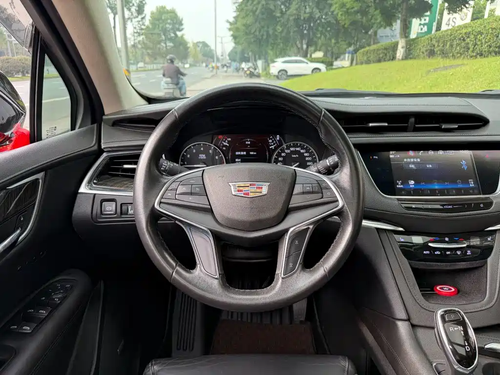 Cadillac XT5 — миниатюра 14