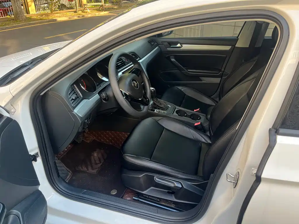 Volkswagen Lamando — миниатюра 4