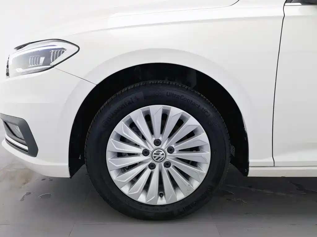 Volkswagen Lavida — миниатюра 17