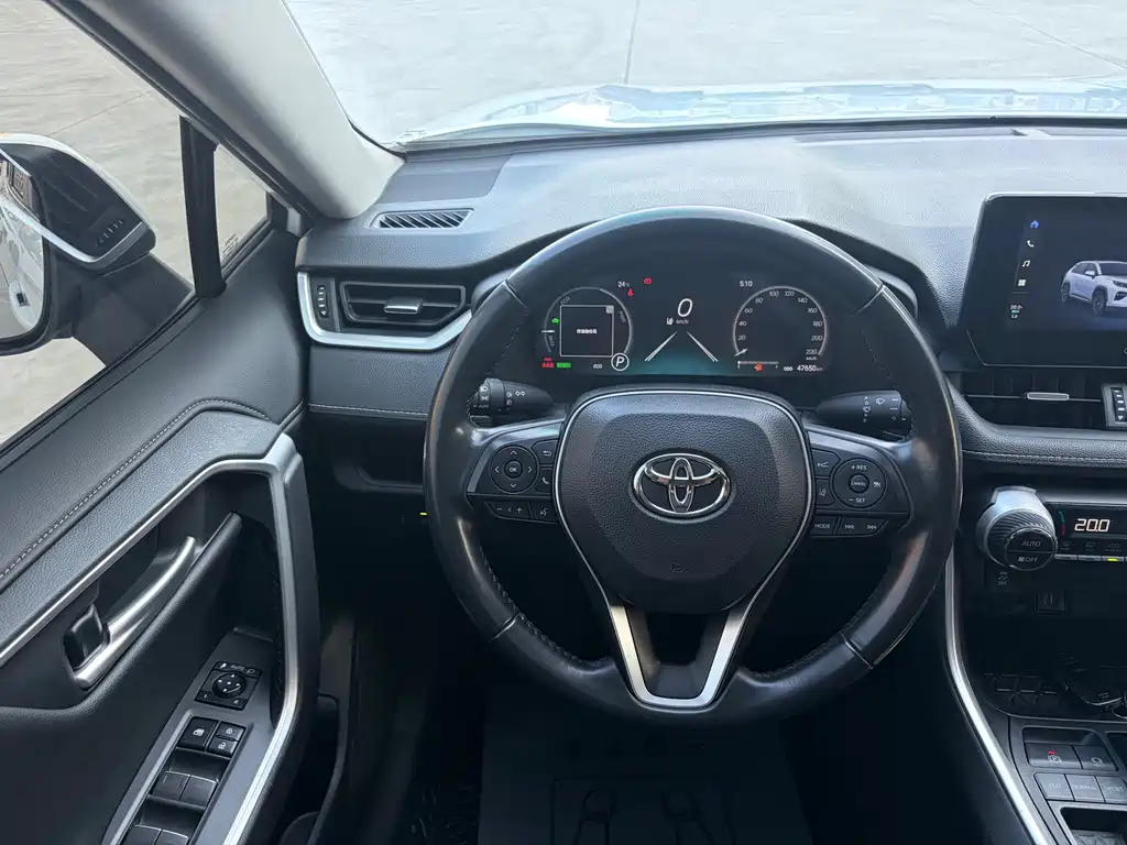 Toyota Wildlander — миниатюра 12