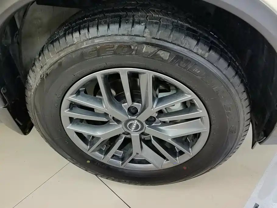 Nissan X-Trail — миниатюра 6